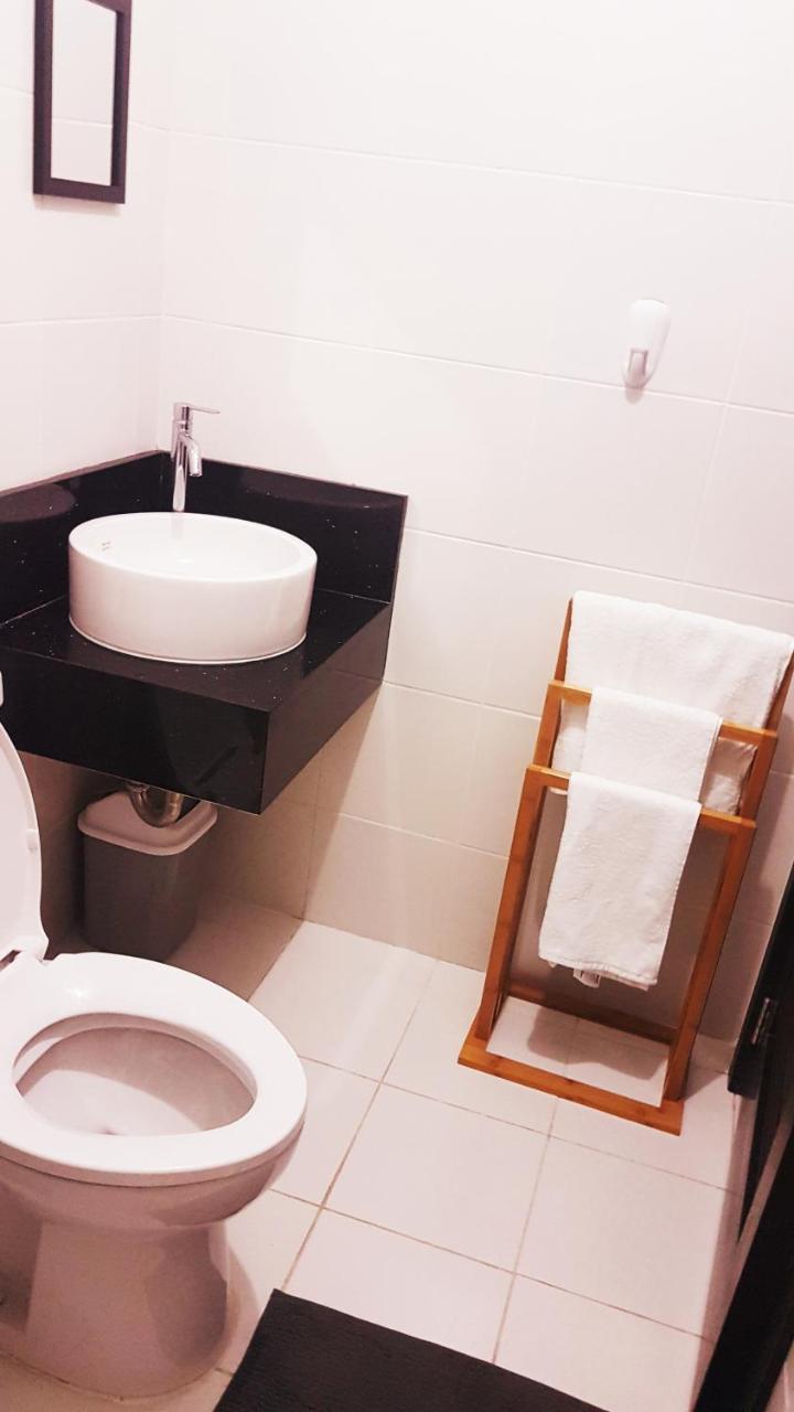 Studio Fully Furnished Manila Exterior foto